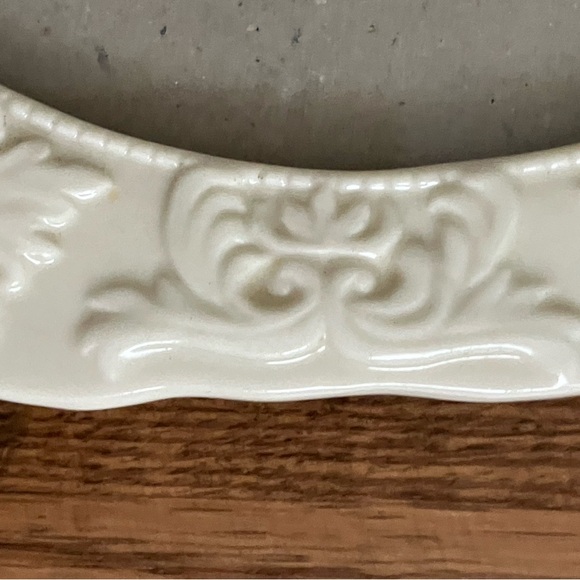 Embossed Ceramic Picture Frame - Picture 3 of 3